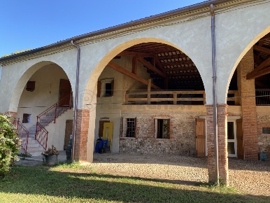 Foto Appartamento a Romano d'Ezzelino Centro di 100 m² con 3 locali