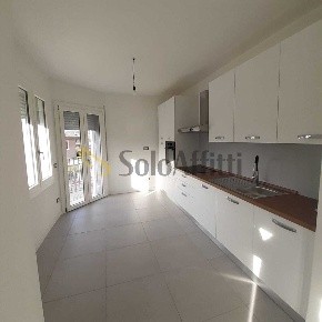 Foto Appartamento in Via San Marco 2, Nave Centro di 100 m² con 3 locali