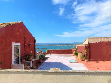 Foto Appartamento in Piazza Duomo 4, Siracusa Ortigia di 122 m² in vendita