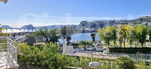 Foto Appartamento in Traversa I di Via Italia 00, Pozzuoli Lucrino di 85 m²