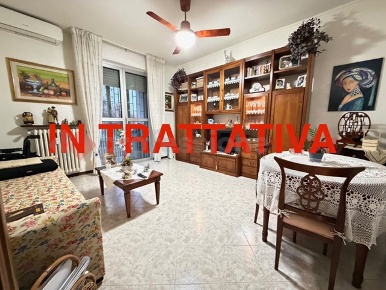 Foto Appartamento in Via Isonzo 2, Cesano Boscone Centro di 77 m²