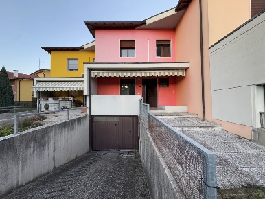 Foto Casa indipendente in Via MATTEOTTI 113, Noventa Vicentina Centro