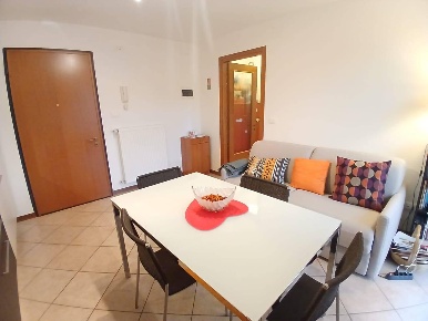 Foto Appartamento a Medea di 40 m² con 3 locali in affitto