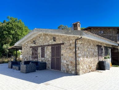 Foto Villa bifamiliare in Pietralba, San Giovanni a Piro di 85 m²