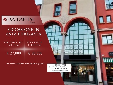 Foto Locale commerciale in Via Conte Rossi di Montelera, Chieri Semicentro