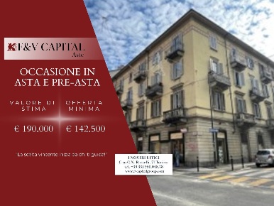 Foto Appartamento in Via Fréjus, Torino Cenisia di 128 m² con 5 locali
