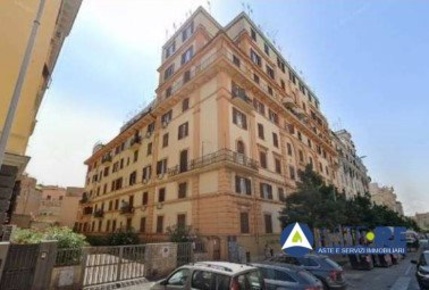 Foto Appartamento in Via Albalonga, Roma Anagnina di 169 m² con 4 locali