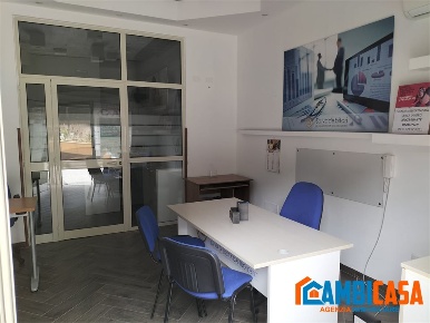 Foto Locale commerciale a Palermo Uditore - Leonardo Da Vinci Alta di 35 m²