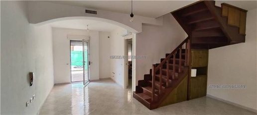 Foto Casa indipendente in Via Via del Popolo 6, Assemini Centro di 80 m²