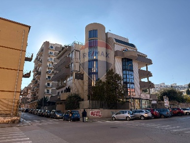 Foto Box in Via Dei Mille, Bari San Pasquale di 12 m² con 1 locali