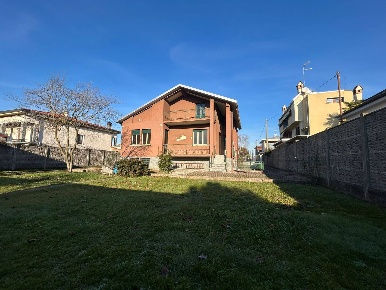 Foto Villa singola in VIA IV NOVEMBRE, Solbiate Olona di 120 m² in vendita