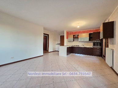 Foto Appartamento a Brugnera di 90 m² con 4 locali in affitto