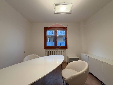 Foto Ufficio in Via Sebastiano Trevisan, Vicenza Anconetta di 57 m²