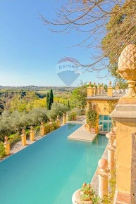 Foto Villa singola a Crespina Lorenzana di 1000 m² con 65 locali in vendita