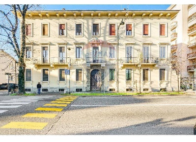 Foto Appartamento in VIALE ARMANDO DIAZ, Busto Arsizio Ospedale di 159 m²