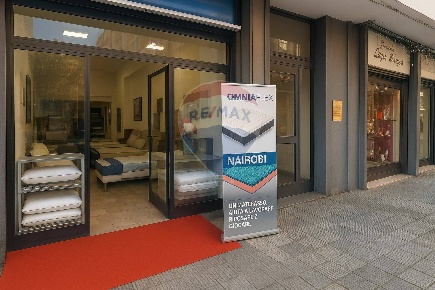 Foto Locale commerciale in VIA AMENDOLA, Bari San Pasquale di 140 m²