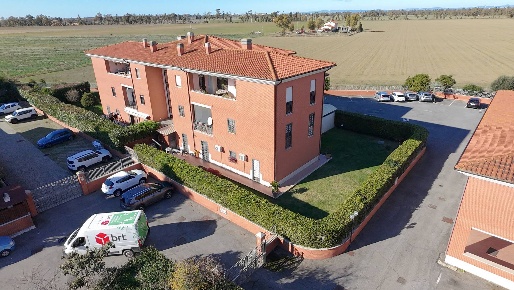 Foto Appartamento in via carlo robert, Roma Ostia Antica di 82 m²