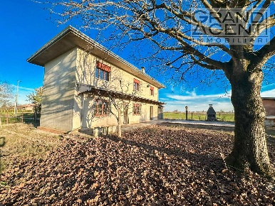 Foto Casa indipendente in via zenona, Castagnaro Centro di 220 m²