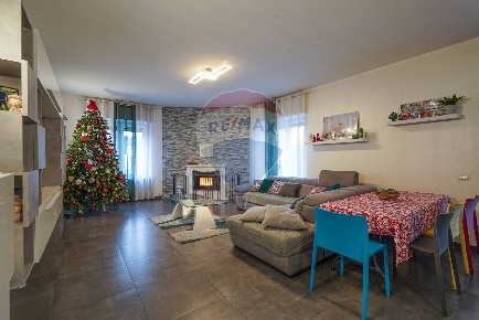 Foto Case semi ndipendenti in via circonvallazione est, Ciserano di 180 m²