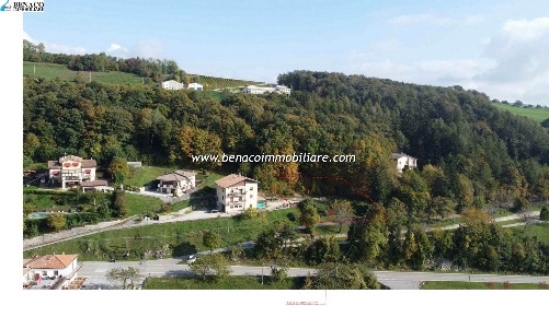 Foto Terreno edificabile a Caprino Veronese Spiazzi di 3778 m² in vendita