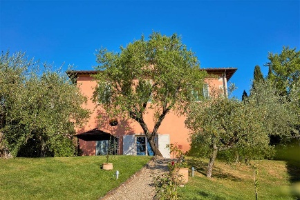 Foto Appartamento a San Casciano in Val di Pesa di 130 m² con 5 locali