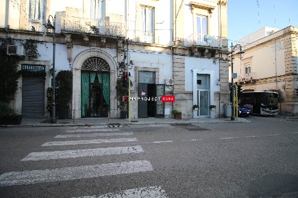 Foto Negozio in Corso Italia 25, Martina Franca di 33 m² con 1 locali