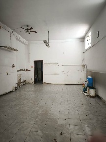 Foto Negozio a Augusta Centro di 74 m² con 2 locali in vendita