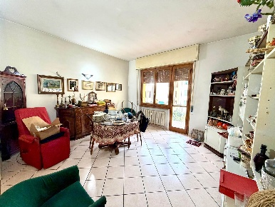 Foto Appartamento a Firenze Campo di Marte di 87 m² con 4 locali in vendita