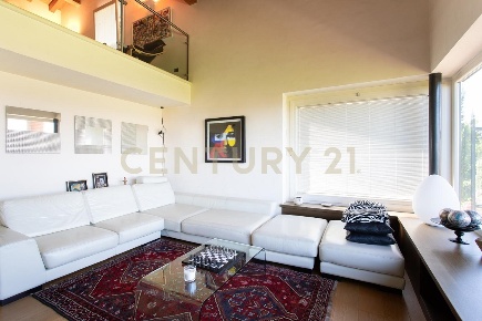 Foto Villa singola a Arzignano di 400 m² con 15 locali in vendita