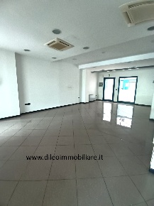 Foto Ufficio a San Benedetto del Tronto Porto d'Ascoli di 190 m² in affitto