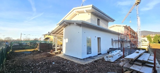 Foto Villa unifamiliare a Nuvolera Patuzza di 205 m² con 4 locali