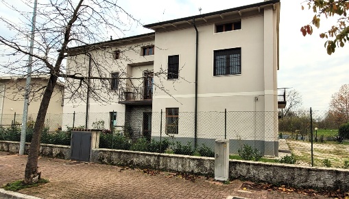 Foto Appartamento in Via Donizetti 7, Borgosatollo Centro di 90 m²