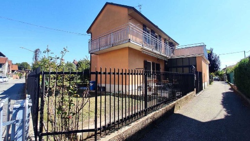 Foto Villa singola in Via Montegrappa 27, Moncalieri Moriondo - Maiole
