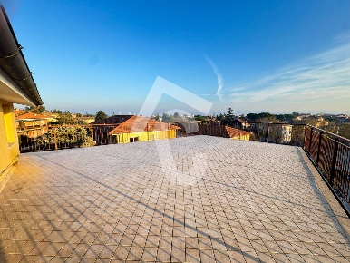 Foto Mansarde a Jesi San Francesco - Papa Giovanni XXIII di 67 m²