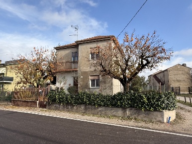 Foto Villa singola a Rovigo Rovigo Est di 150 m² con 7 locali in vendita