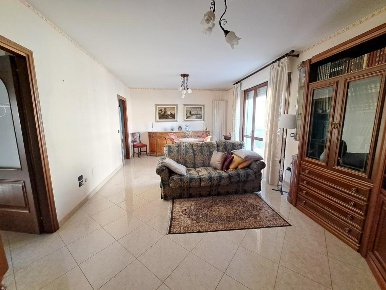 Foto Appartamento in via Caravaggio, Pescara di 155 m² in vendita