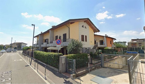 Foto Appartamento in Via Bloch 15, Spirano di 68 m² con 3 locali all'asta