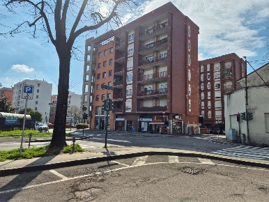 Foto Appartamento in Via Parini, Saronno di 95 m² con 3 locali in vendita