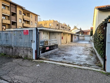 Foto Box in VIA N. PAGANINI, Monza Cazzaniga - Ospedale di 12 m² in vendita