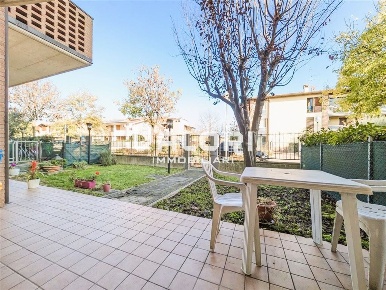 Foto Appartamento in Via Giovanni Bernardi, Faenza di 121 m² con 4 locali
