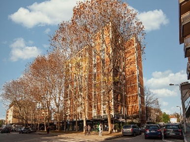 Foto Negozio in Via Cavallotti, Monza Triante di 70 m² con 1 locali