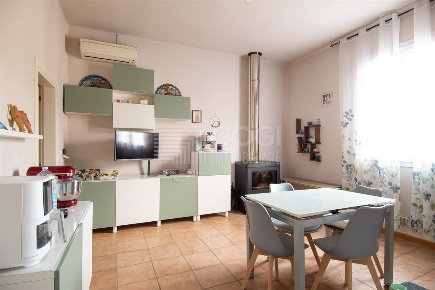 Foto Appartamento in Via Matteotti, Castel Bolognese Centro di 79 m²