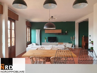 Foto Appartamento a Mantova Centro di 140 m² con 3 locali in vendita