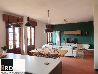 Foto Appartamento a Mantova Centro di 140 m² con 3 locali in vendita