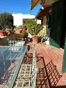 Foto Attico a Poggibonsi Centro di 180 m² con 5 locali in vendita