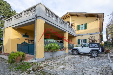 Foto Appartamento a Crespina Lorenzana di 130 m² con 4 locali in vendita