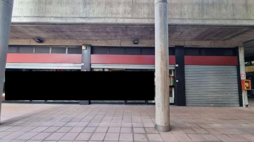 Foto Negozio a Legnano di 475 m² con 1 locali in vendita