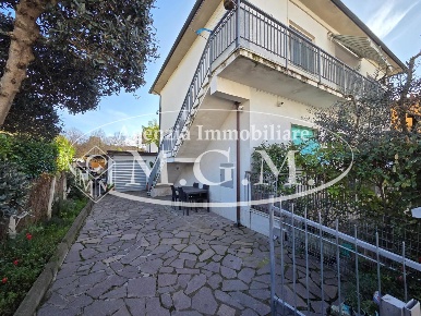 Foto Appartamento a Fucecchio Centro di 100 m² con 4 locali in vendita