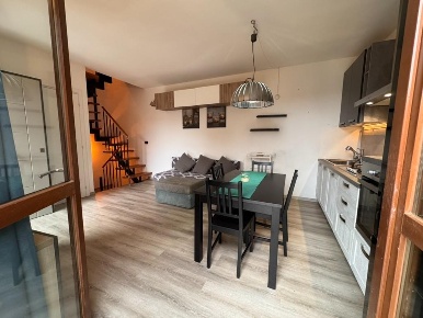 Foto Casa indipendente a Colle di Val d'Elsa Abbadia, Campolungo di 100 m²