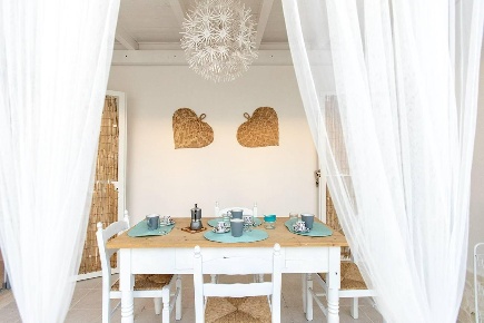 Foto Villa unifamiliare a Porto Cesareo di 80 m² con 3 locali in vendita